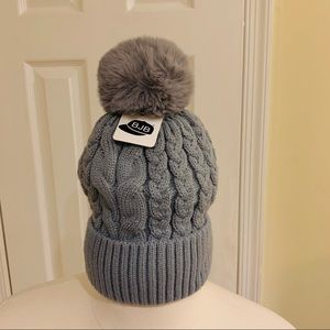 Sale NWT Graft Hat Soft Furry Pom Pom